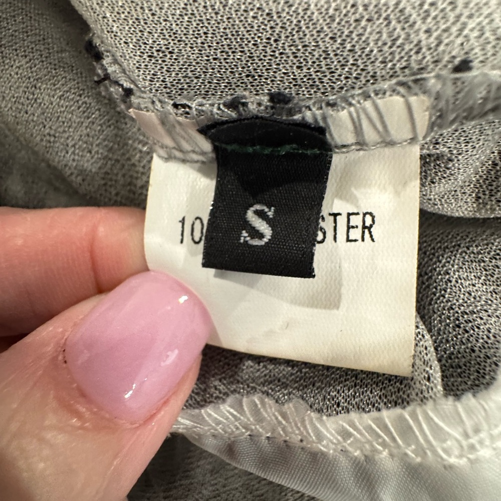 Maude Black and White Patterned Peplum Style Blouse - Picture 4 of 5